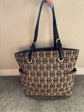 Michael Kors Jet Set East/West Tote Bag